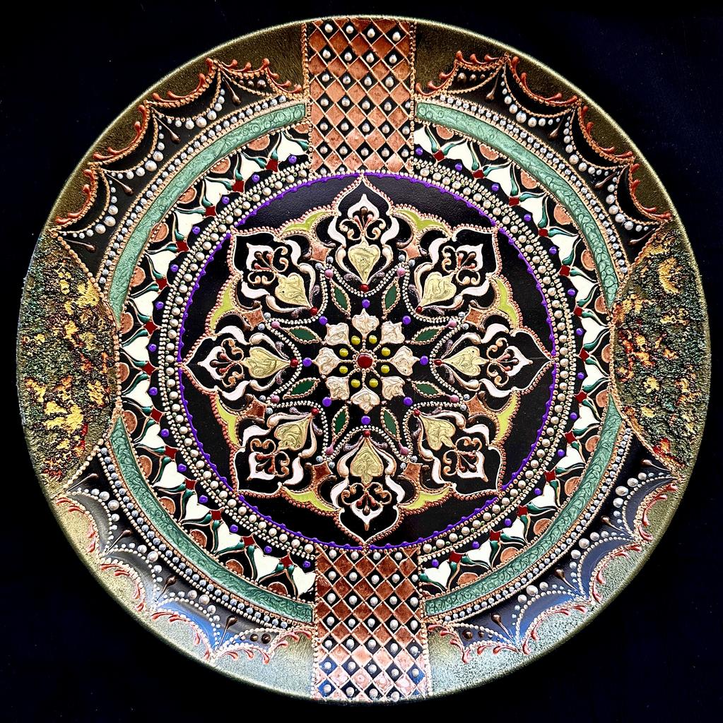 Тарелка декоративная из серии "Delphic tulip"