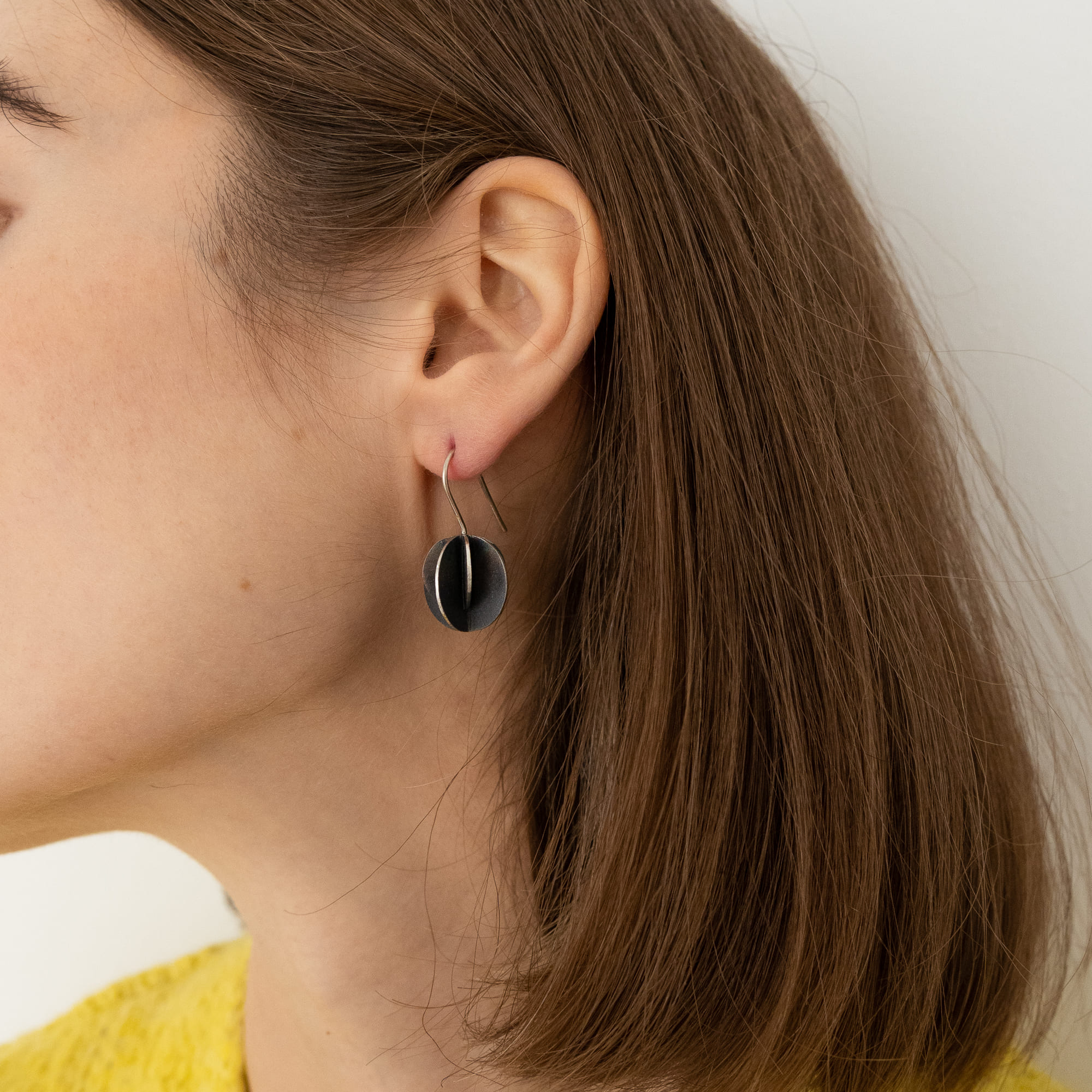 ANA MARIA RAMIREZ Серьги Seeds