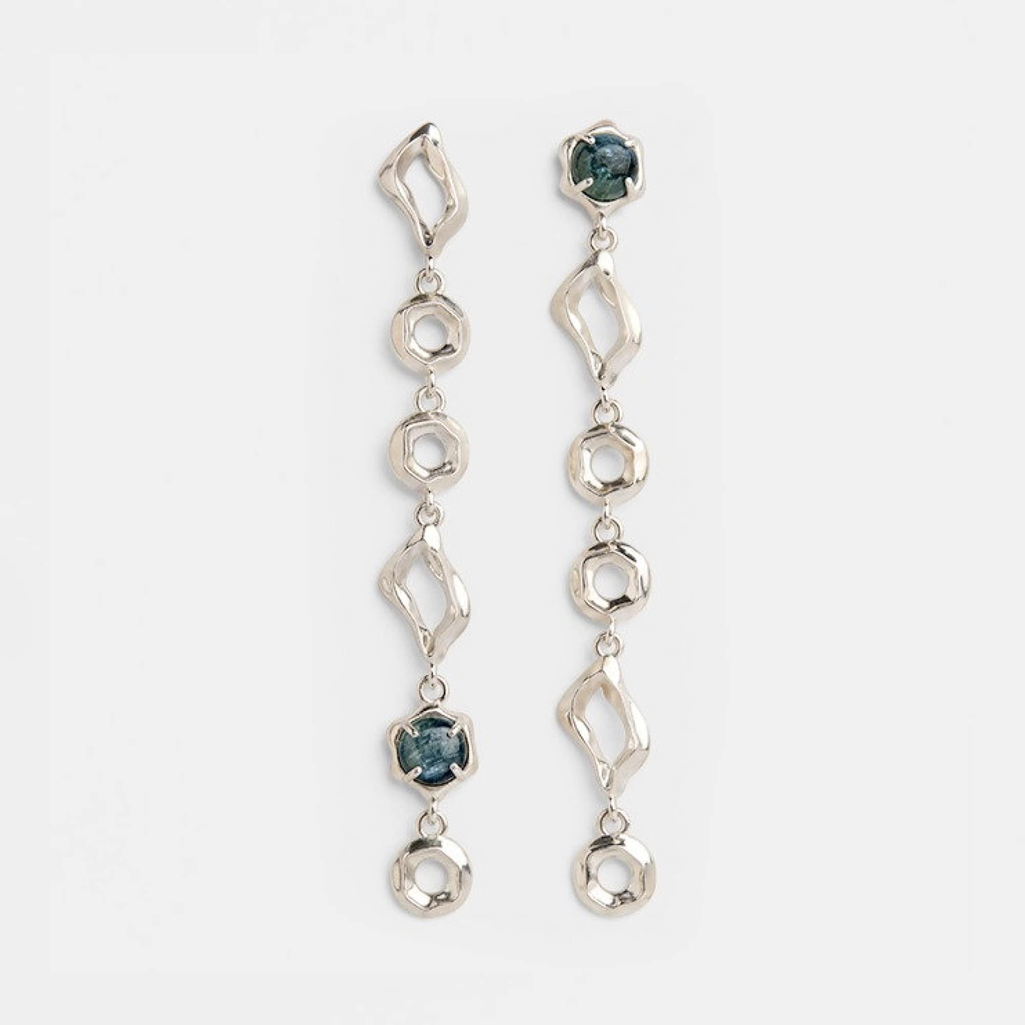 YOSTER Серьги Equilibrium с кианитом