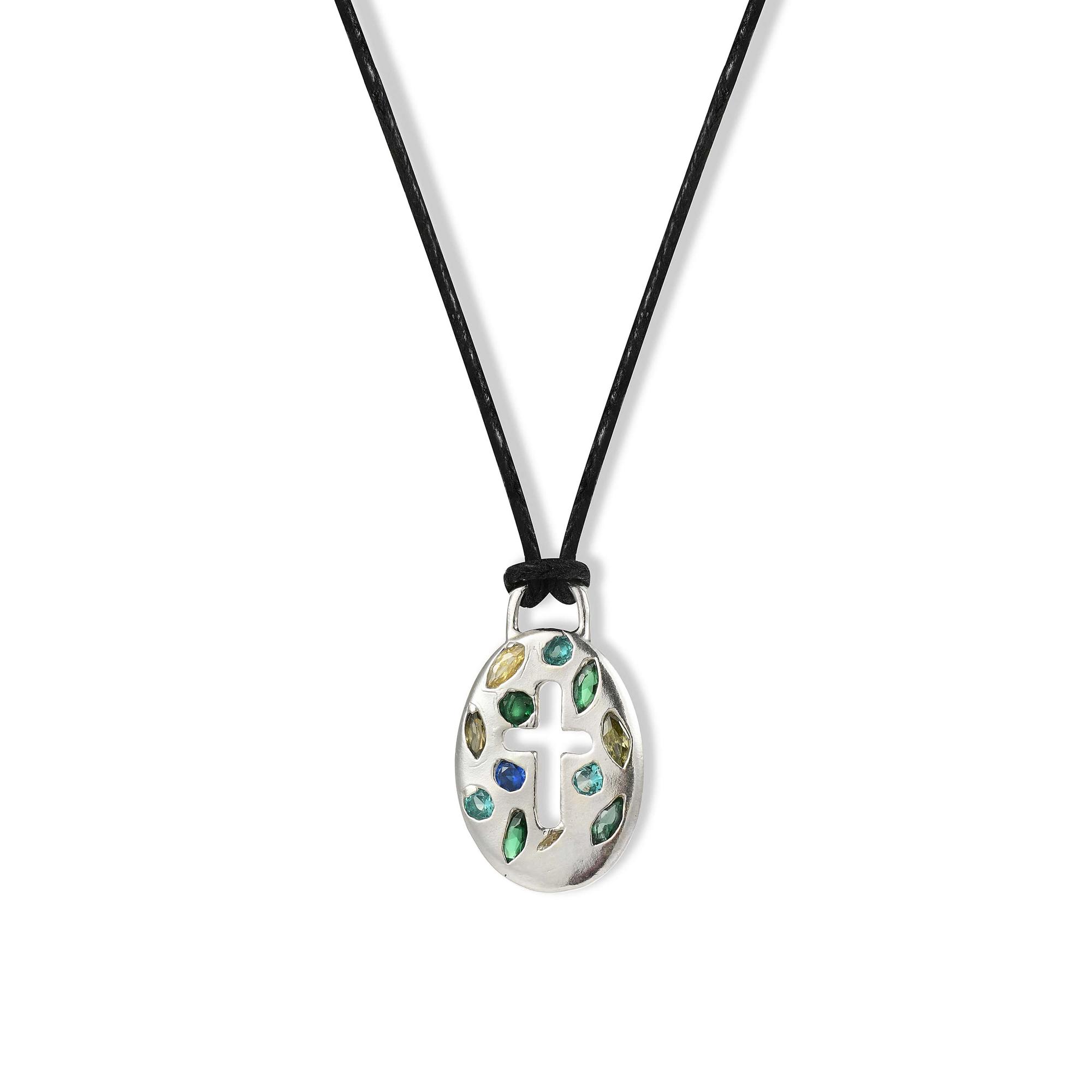 Most Art Metal Кулон овальной формы на шнурке с вплавленными фианитами