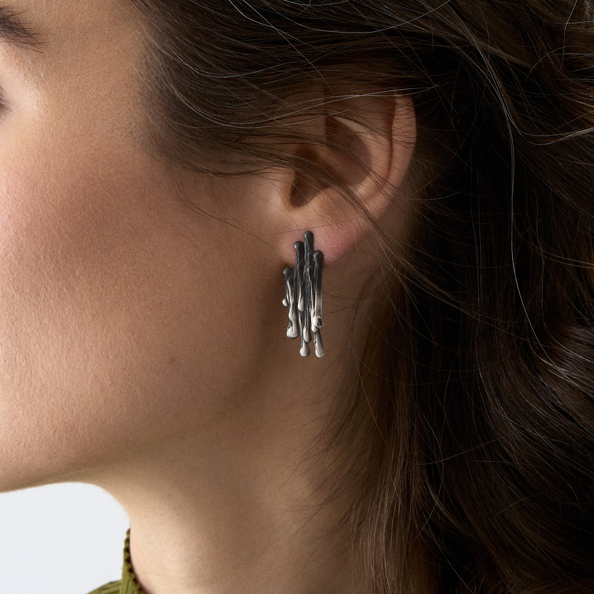 Burcu Büyükünal Серьги Wandering Line