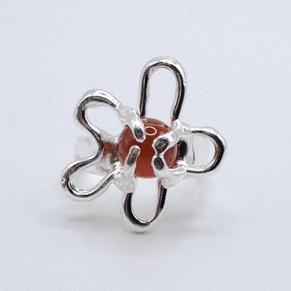 Кольцо «Цветик» с сердоликом