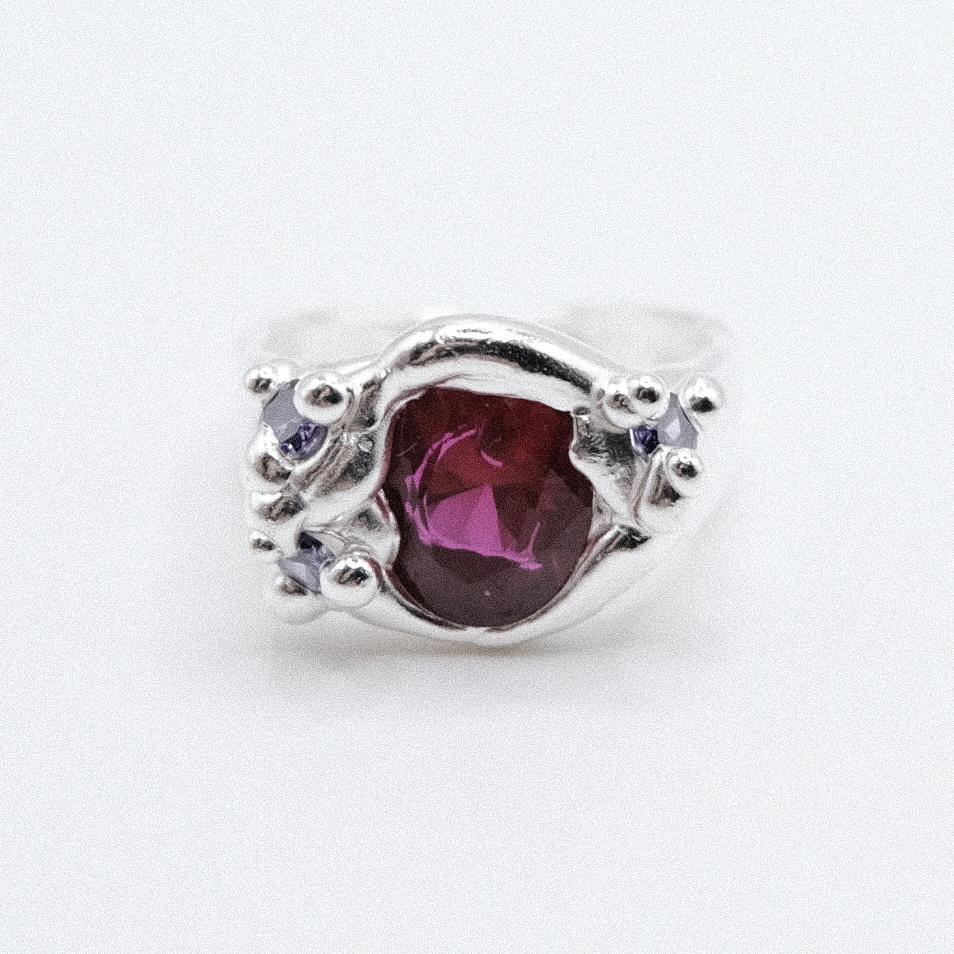 Кольцо с корундом и фианитами (skol*zko)