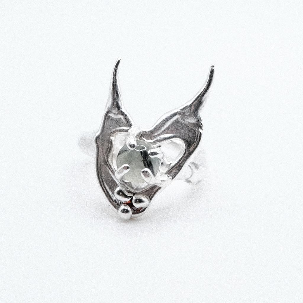 Кольцо-рожки с пренитом «My broken heart»