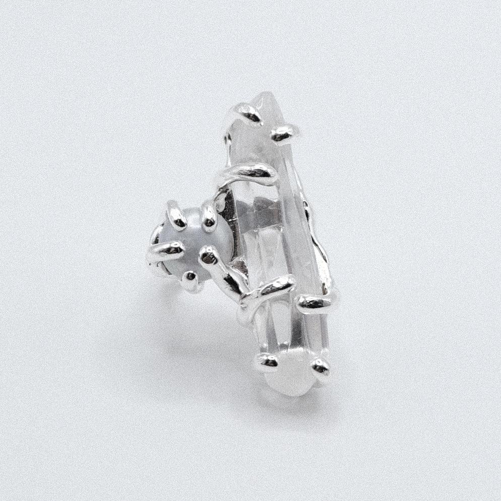 Кольцо с кварцем и жемчугом