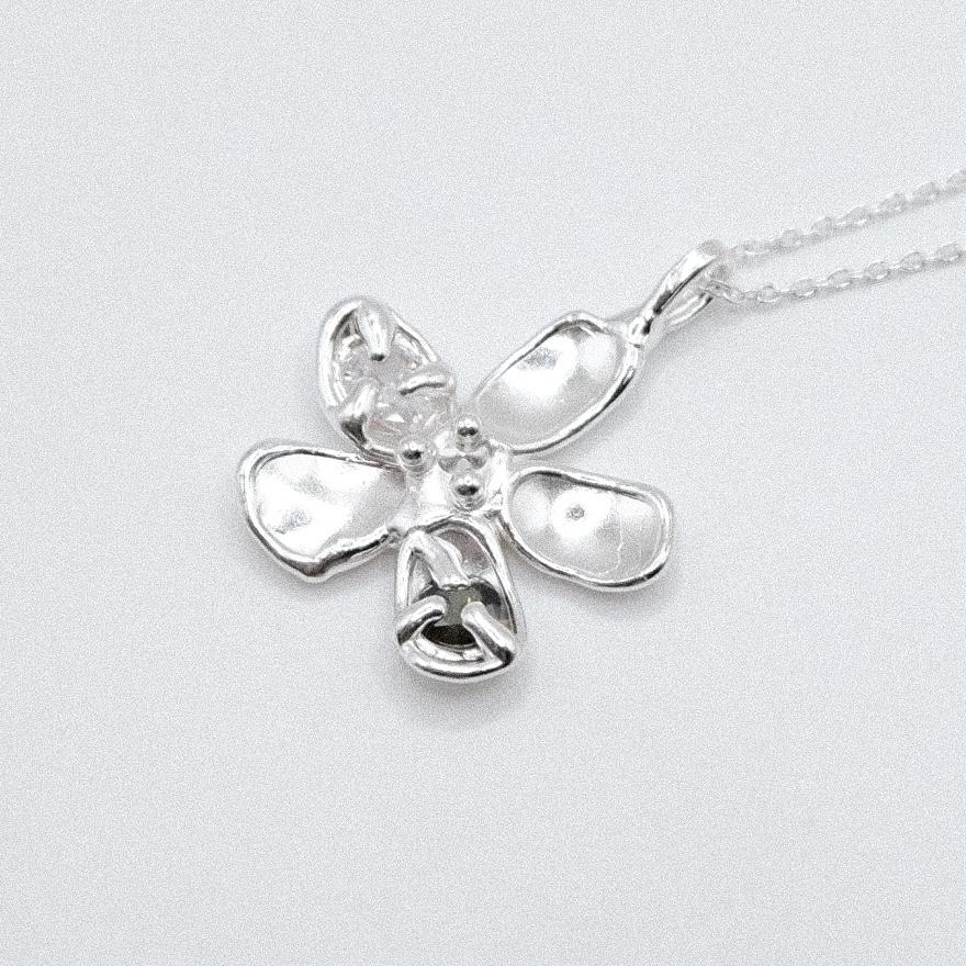 Подвеска «Цветик» с фианитами