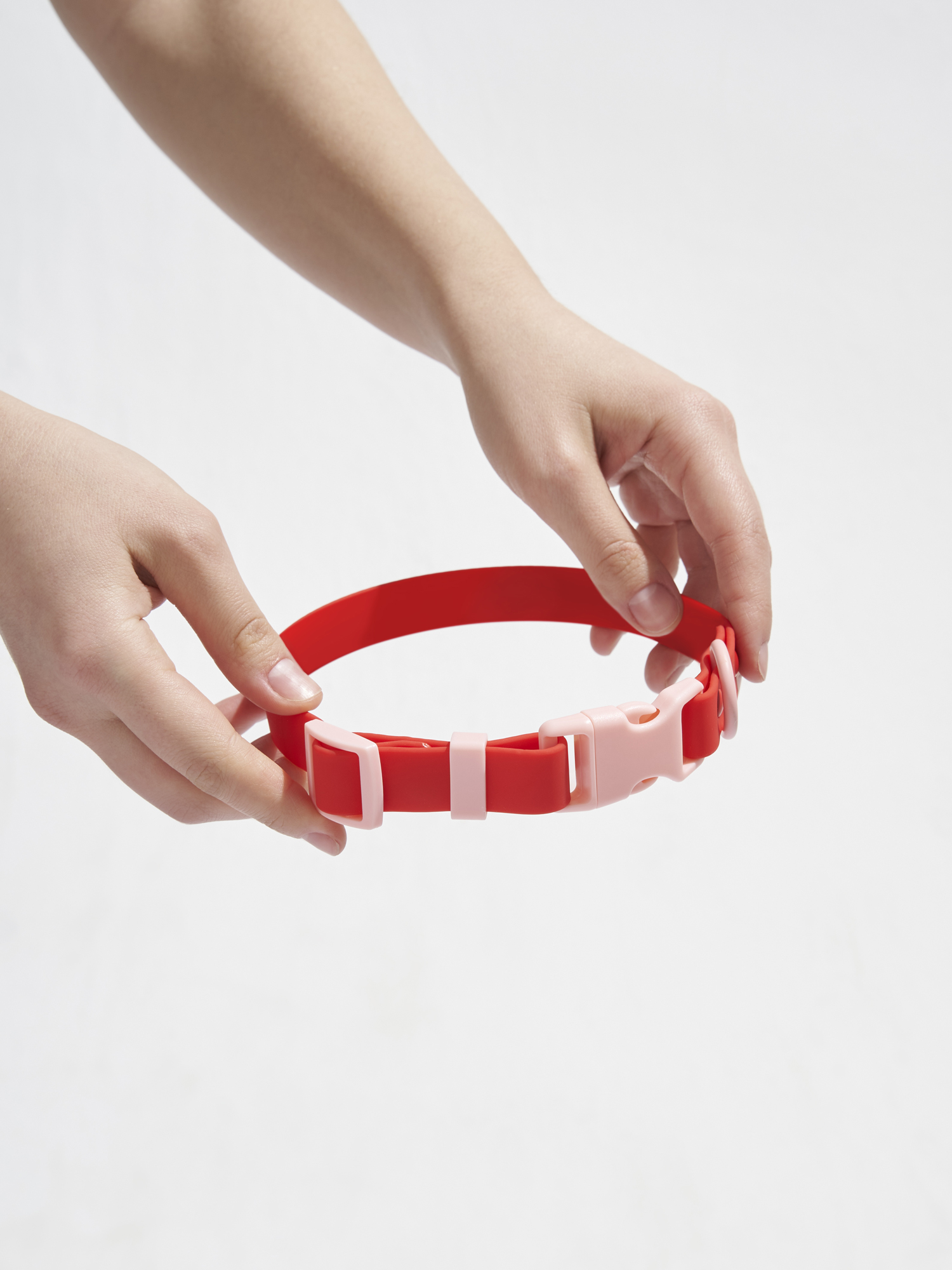 Ошейник в цвете Настоящий Красный