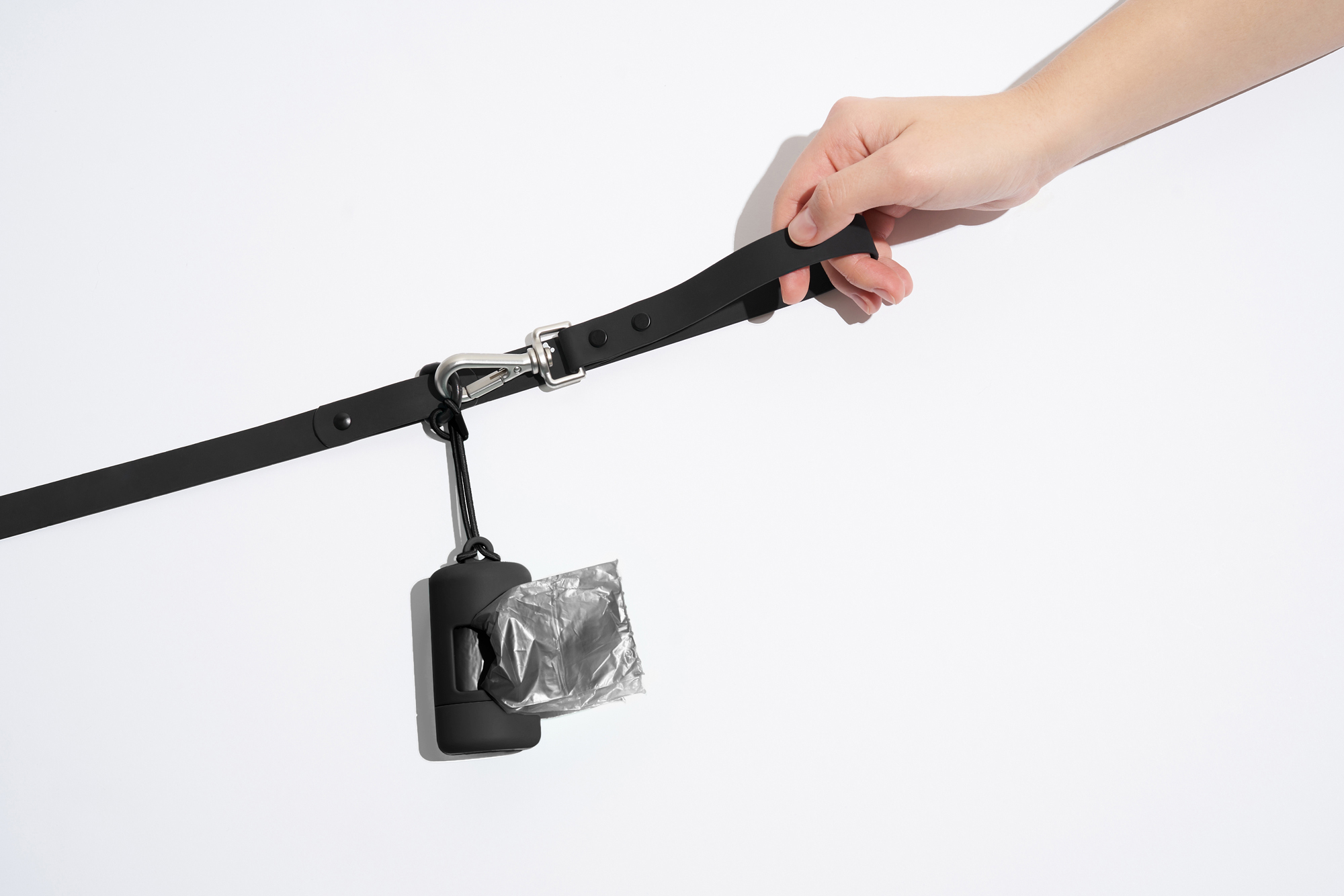 Холдер для пакетиков в цвете Дикий Чёрный с системой быстрого отрыва