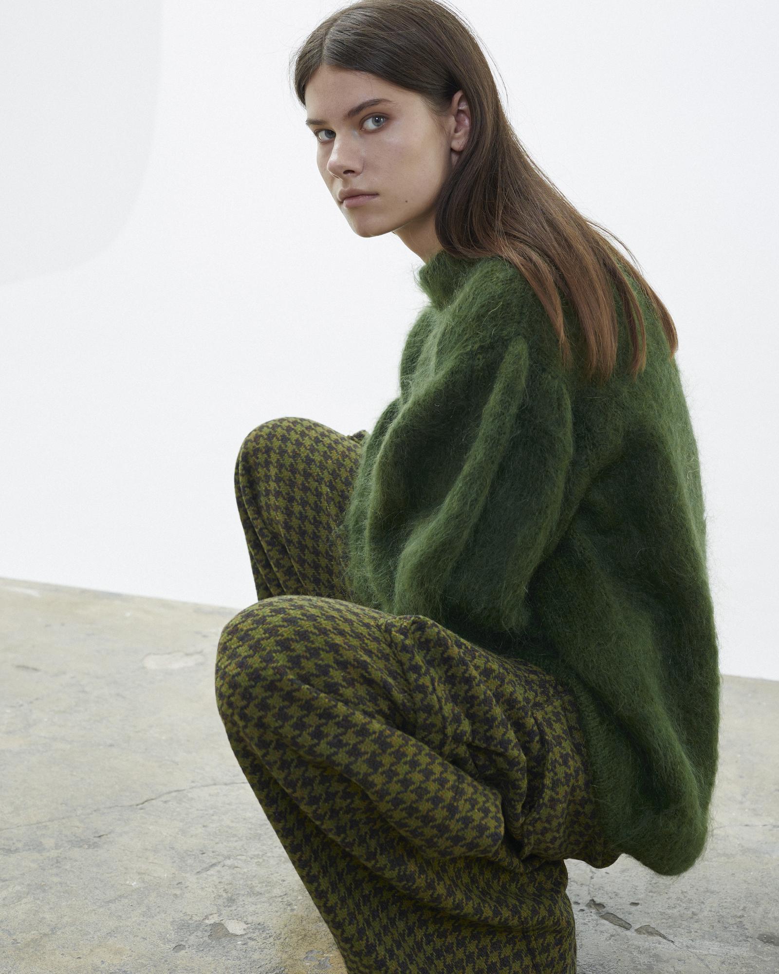 Свитер "Любимый зеленый"