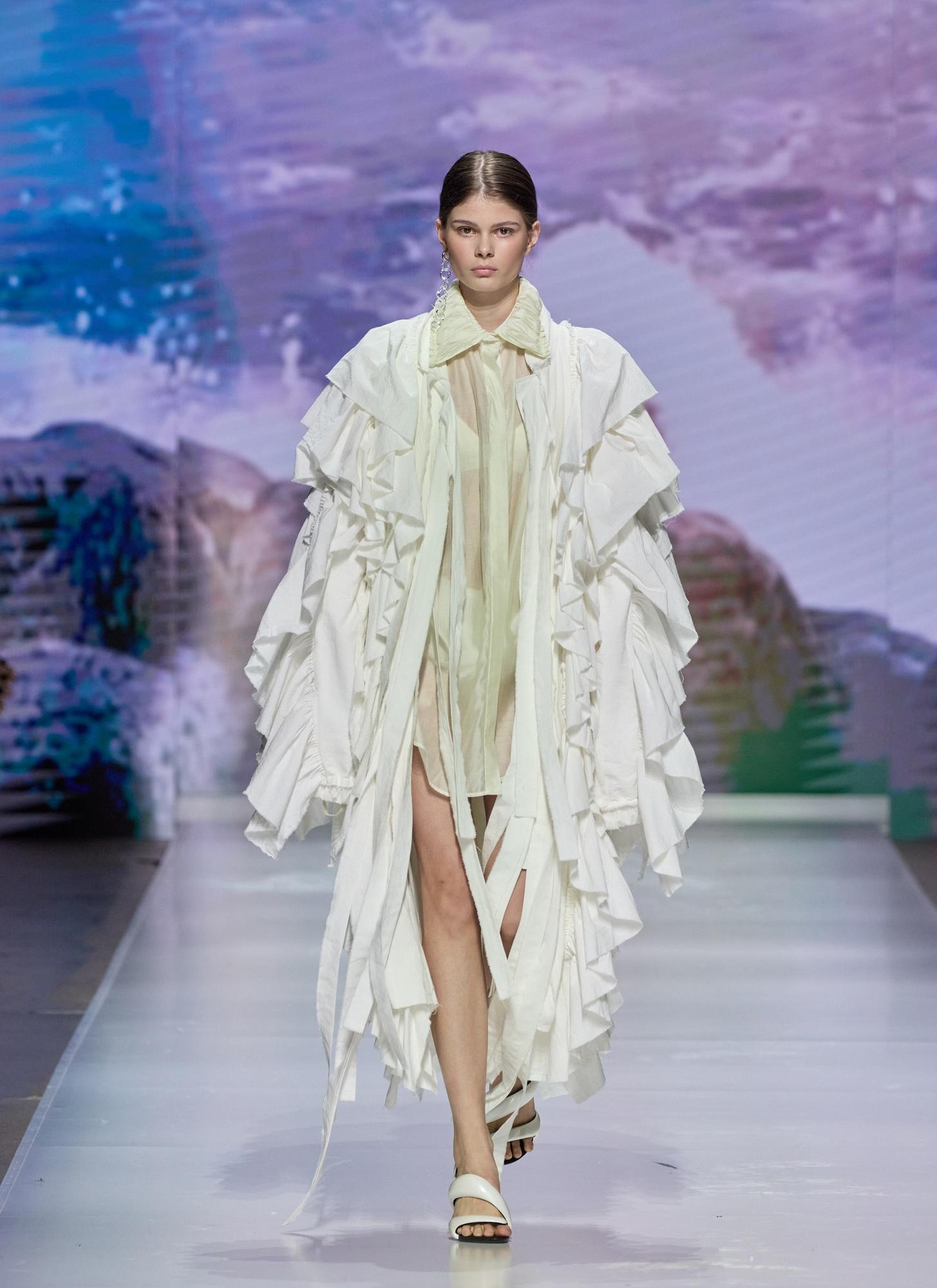 Пальто «Лебедь»