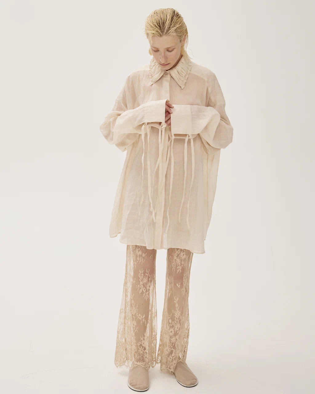 Бежевая рубашка «На распашку»