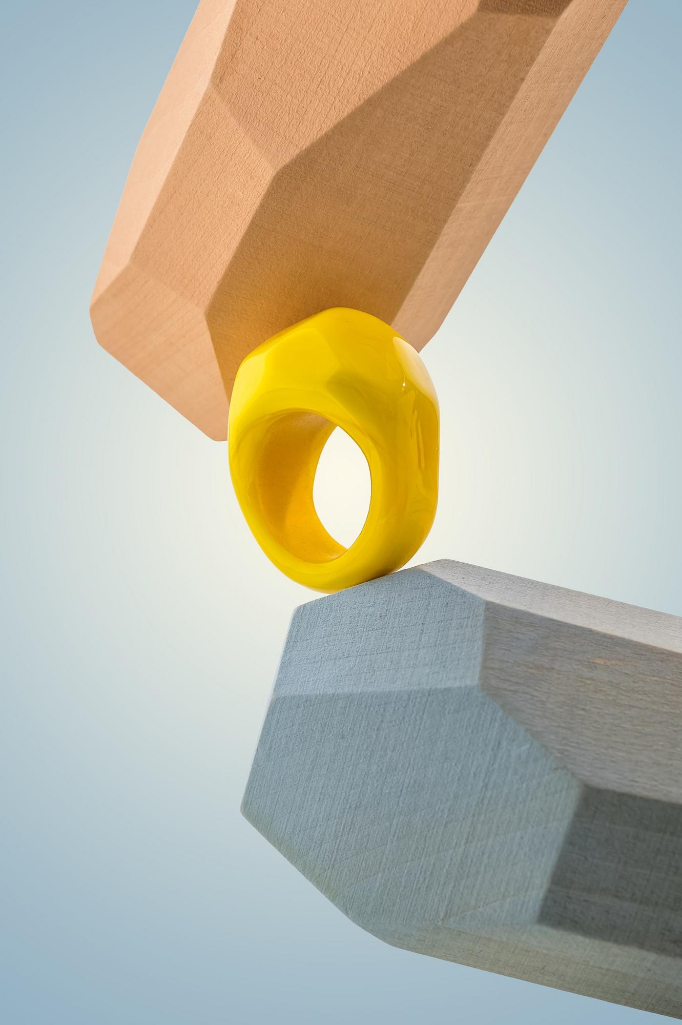 Кольцо "Камень"/ цвет желтый