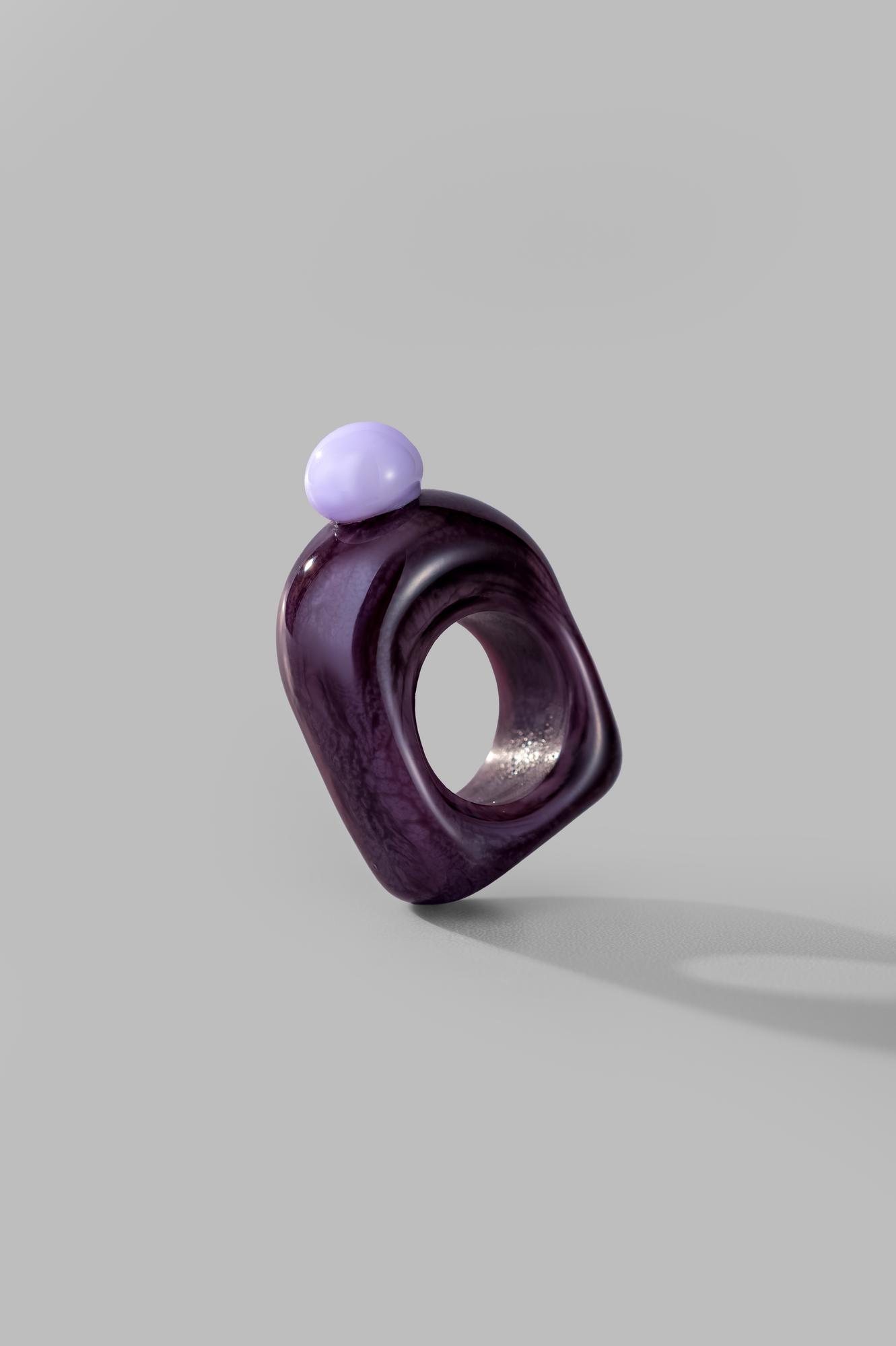 Кольцо "Конфета" / цвет баклажан с лиловой пимпой