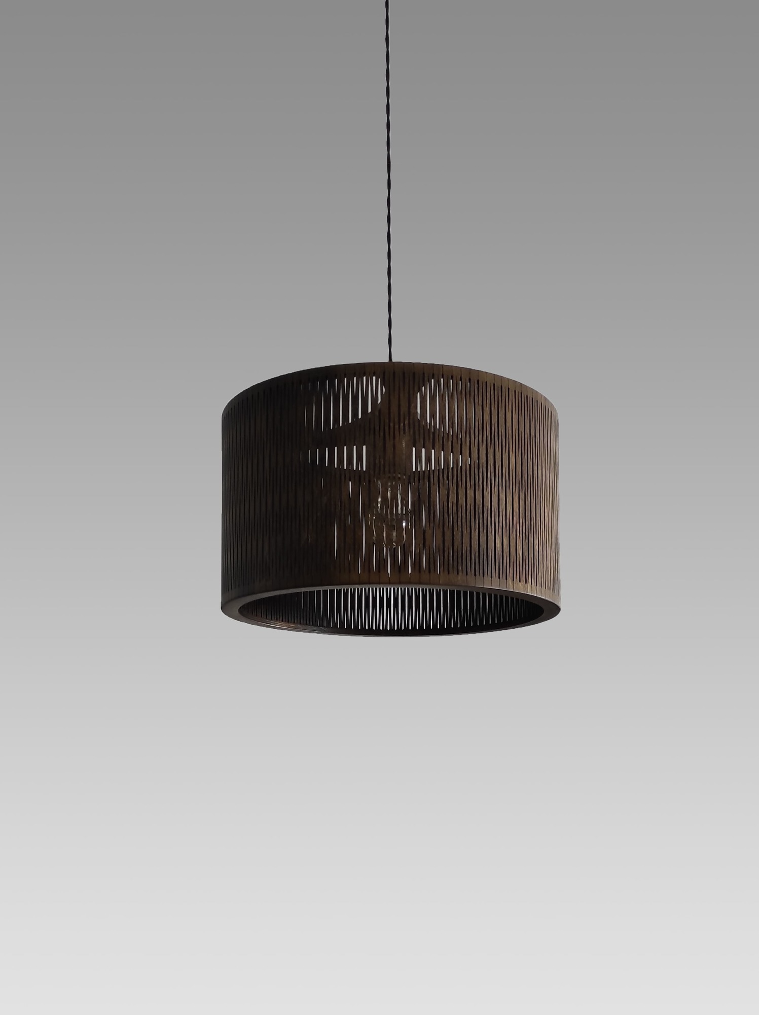 Подвесной светильник из дерева "Sputnik"