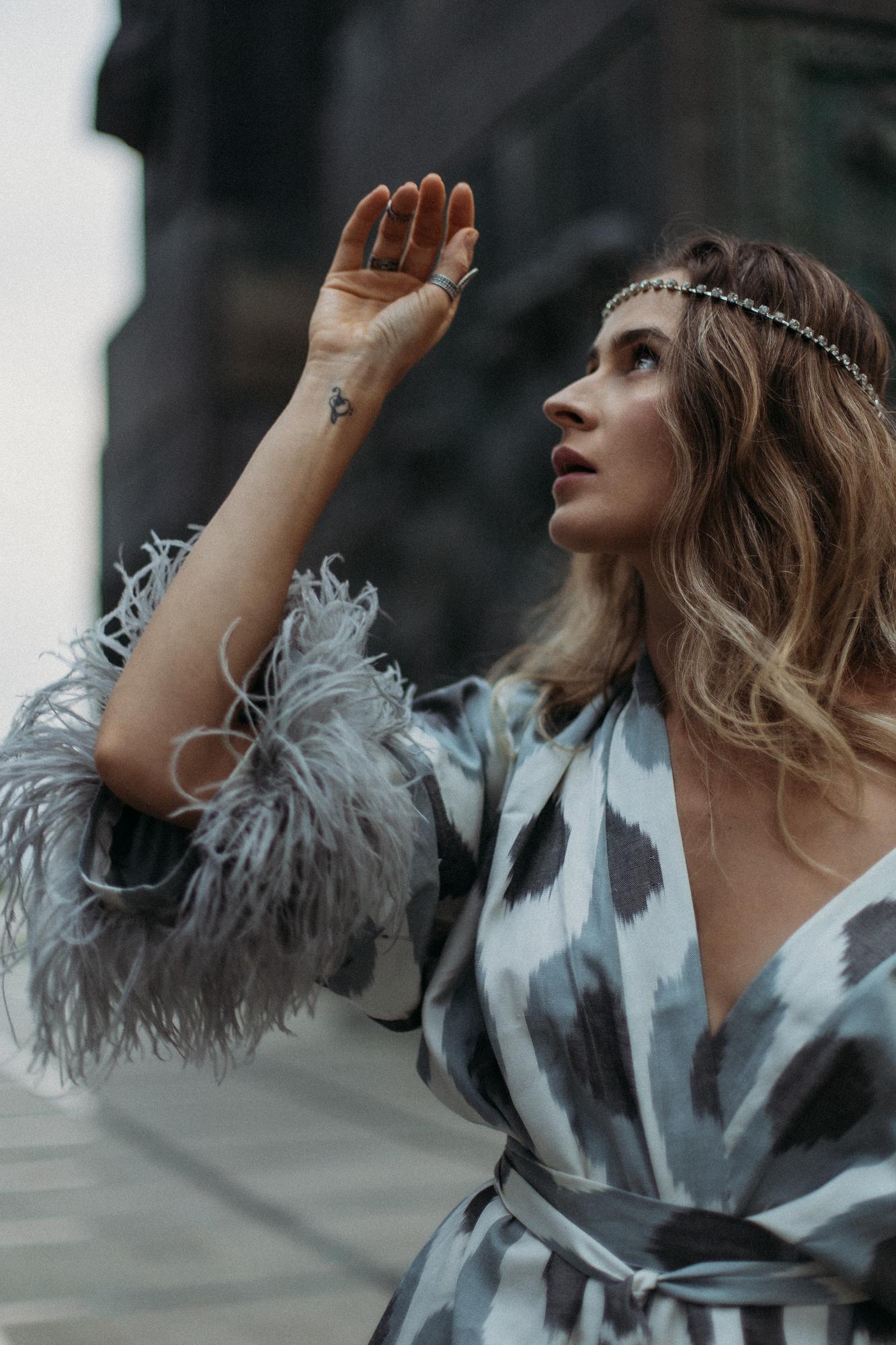 Шелковый костюм SILVER