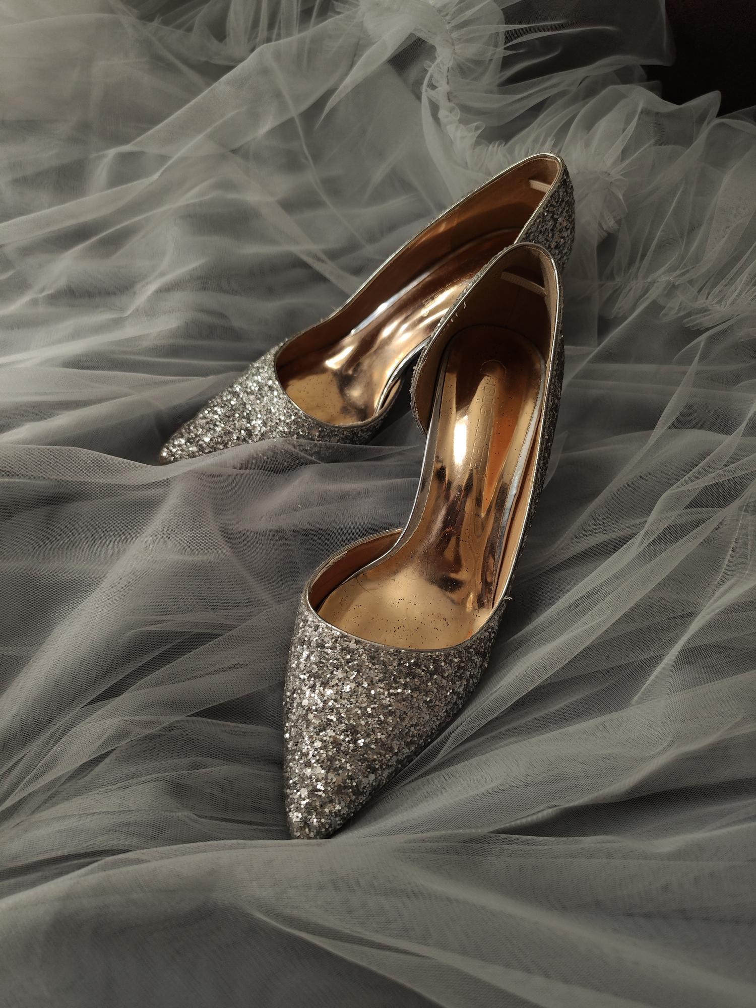 Туфли с блеском