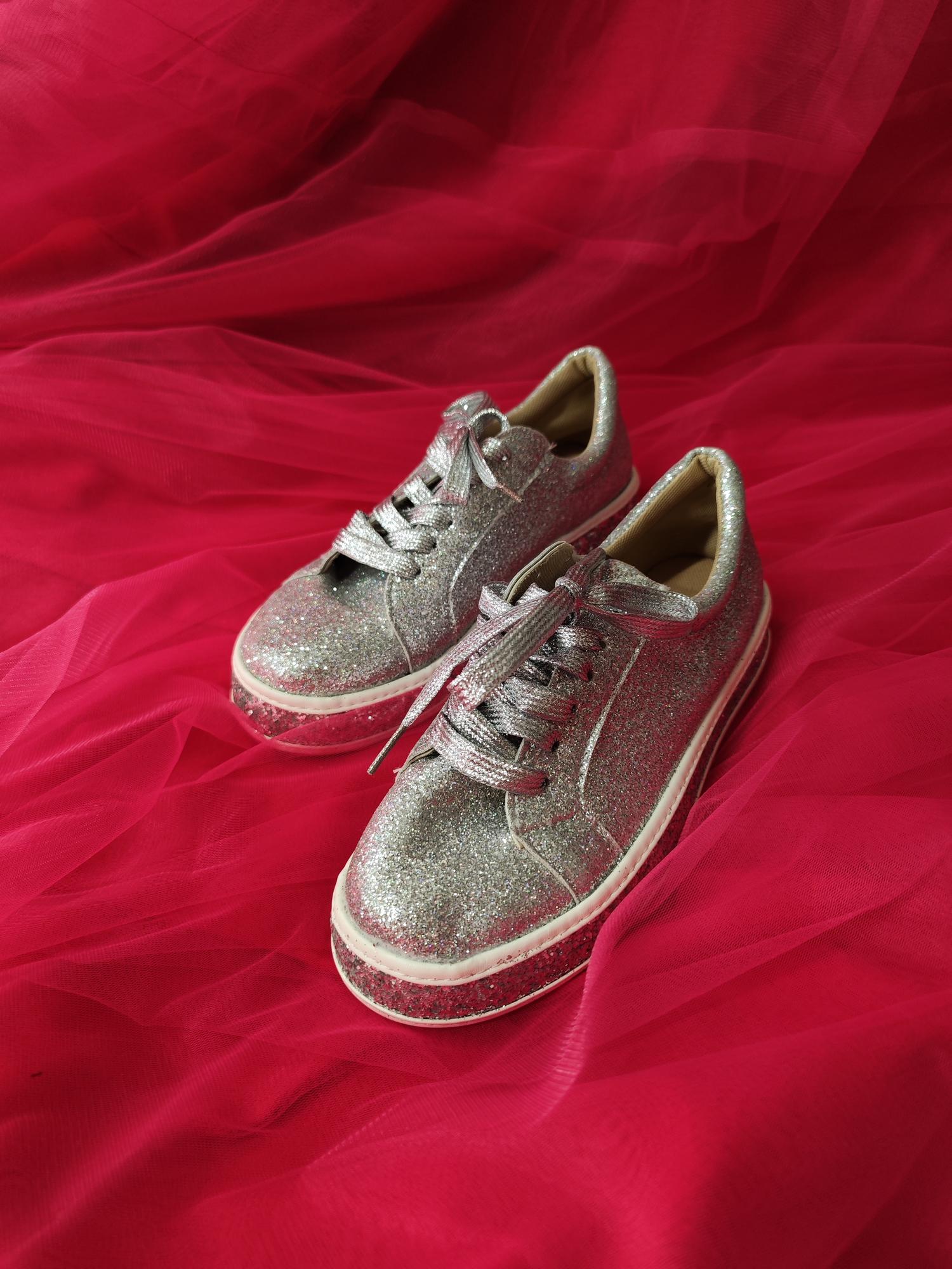 Кеды с блеском