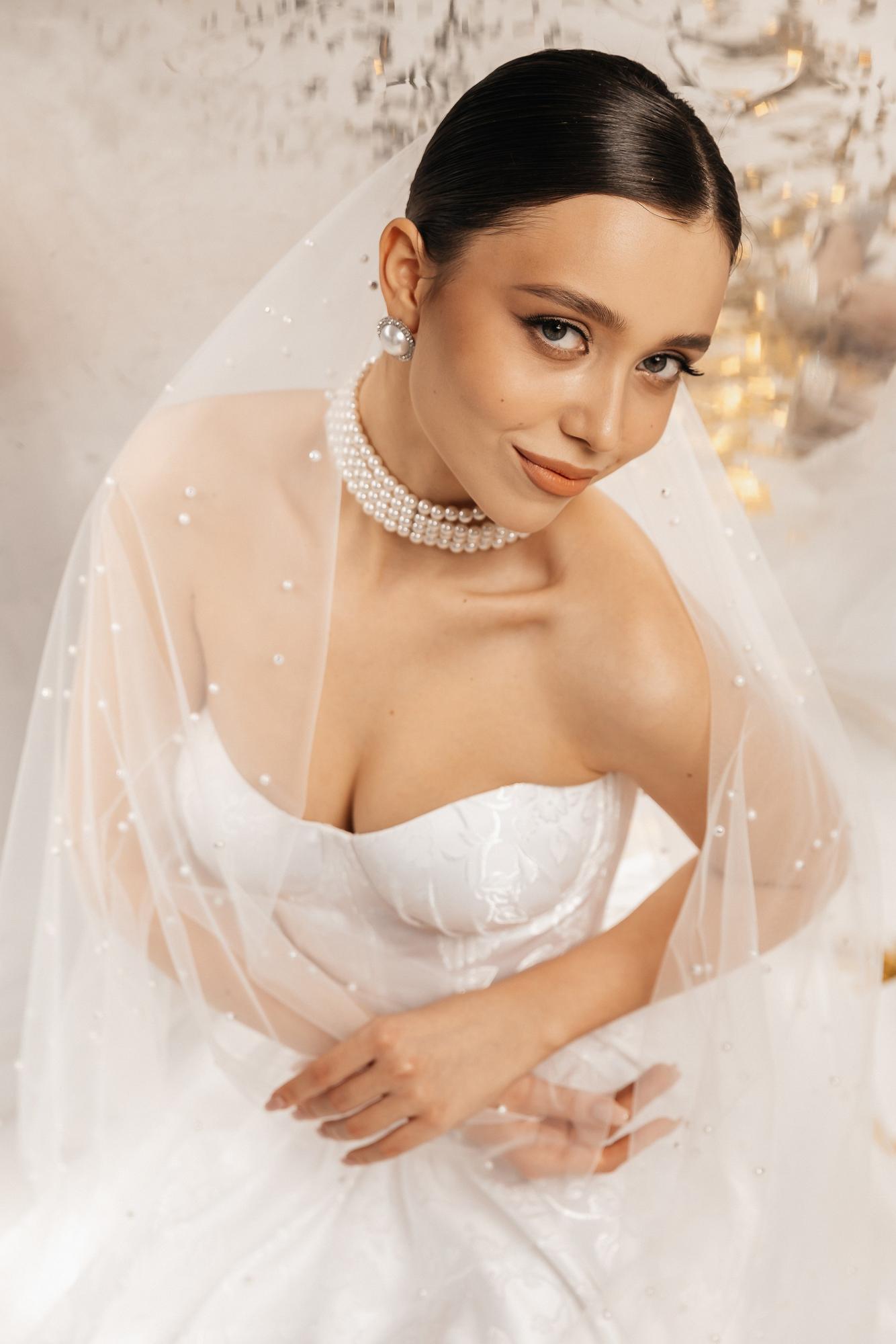 Короткая фата с жемчугом