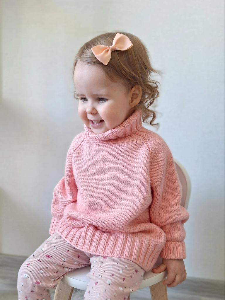 Описание - Детский свитер "Over sweater"