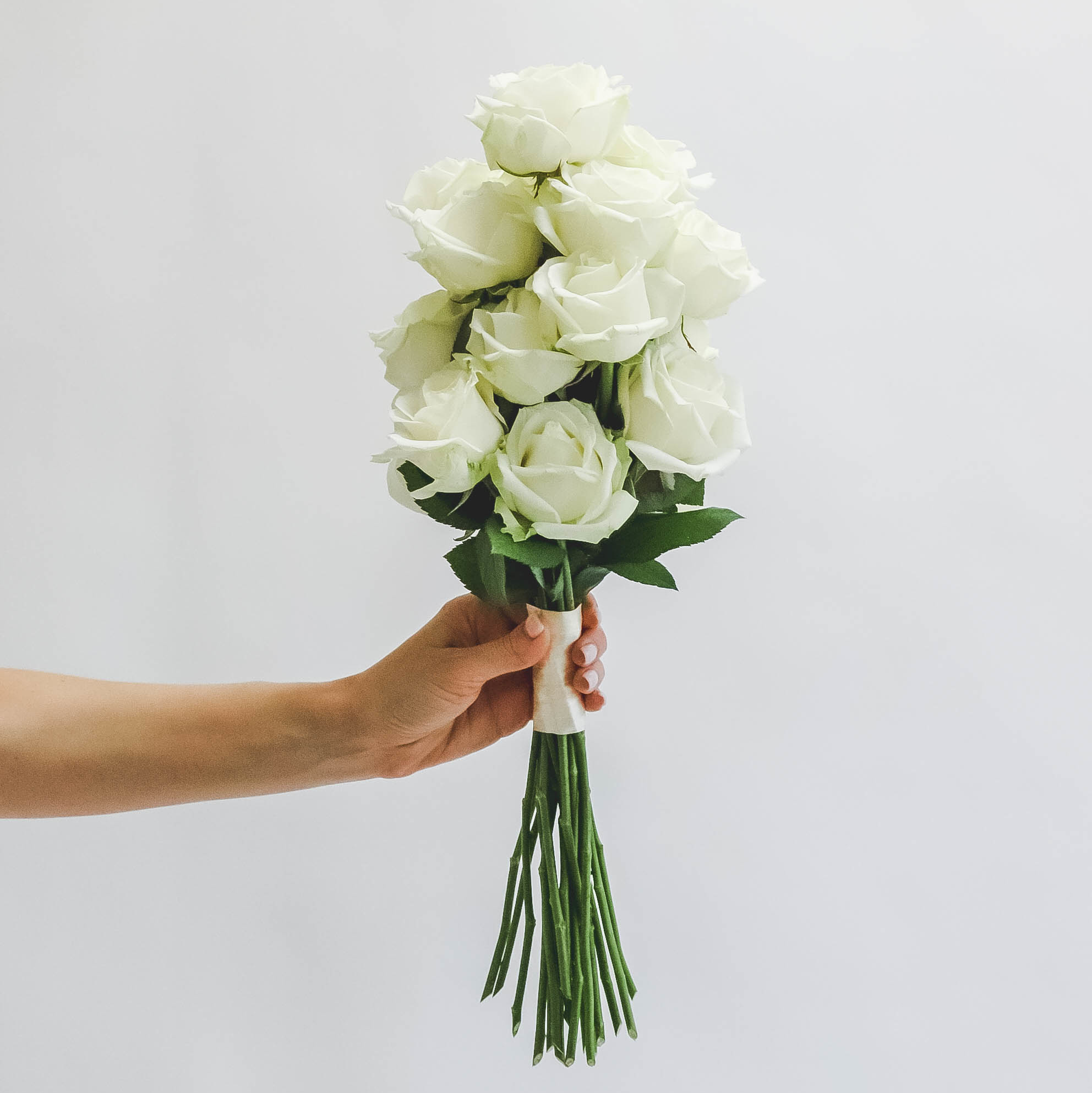 Букет невесты из роз WHITE