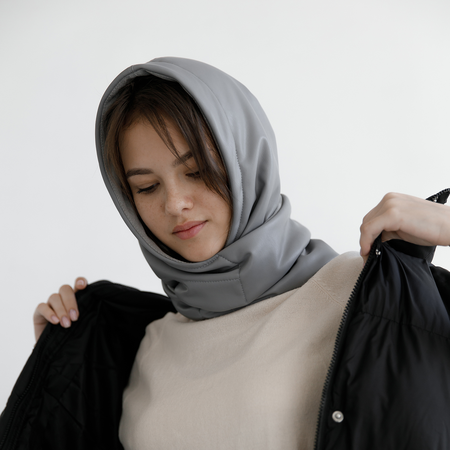 Платок утепленный из иск. кожи