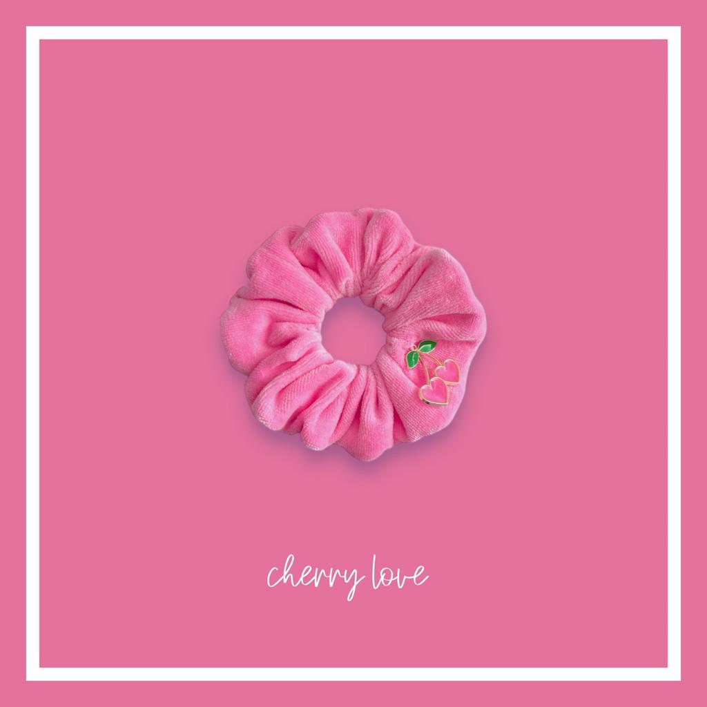 Скранч-резинка велюровая "Cherry" цвет: ярко-розовый