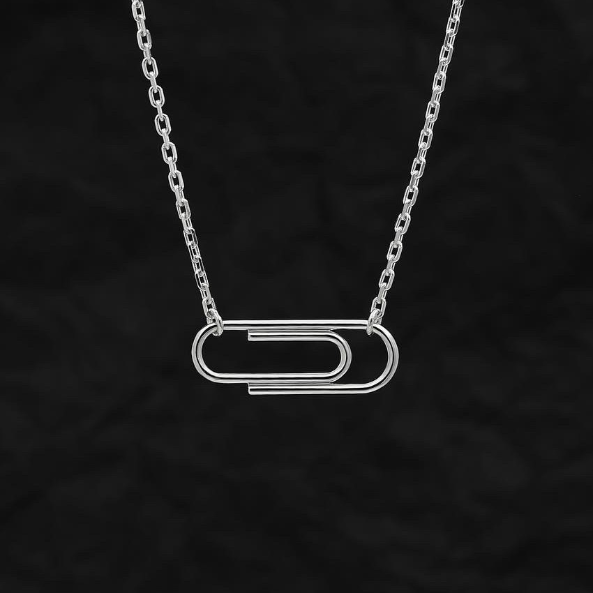 Цепь с канцелярской скрепкой