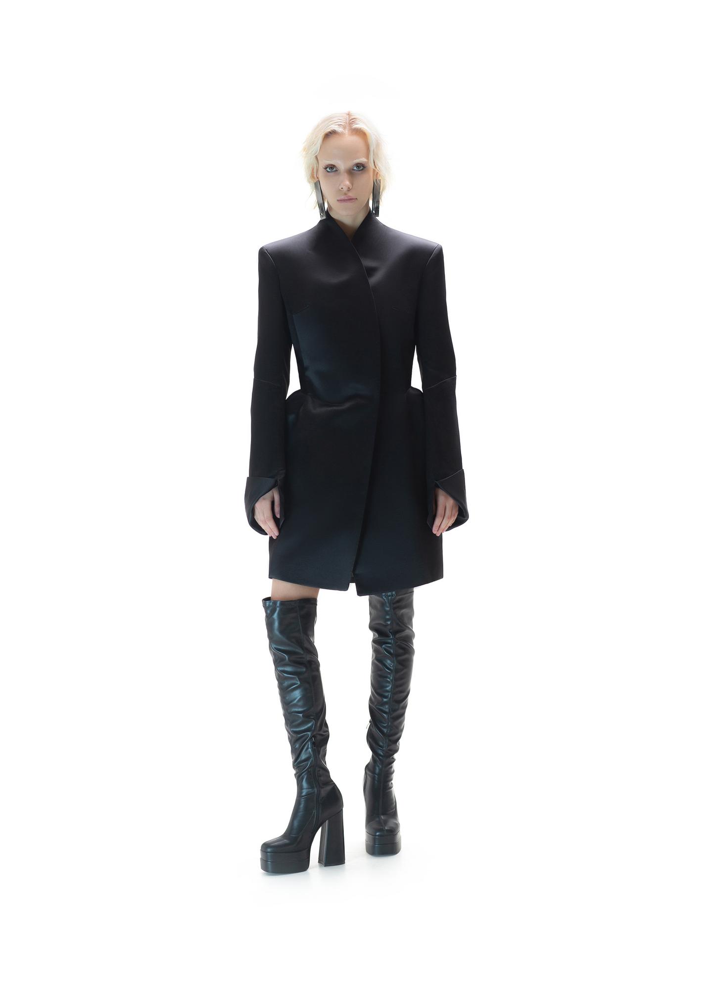 Платье мини с объёмными боками