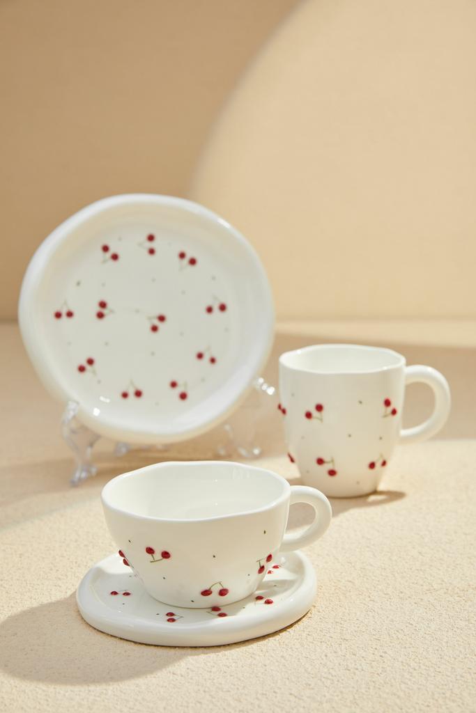 Посуда Черри