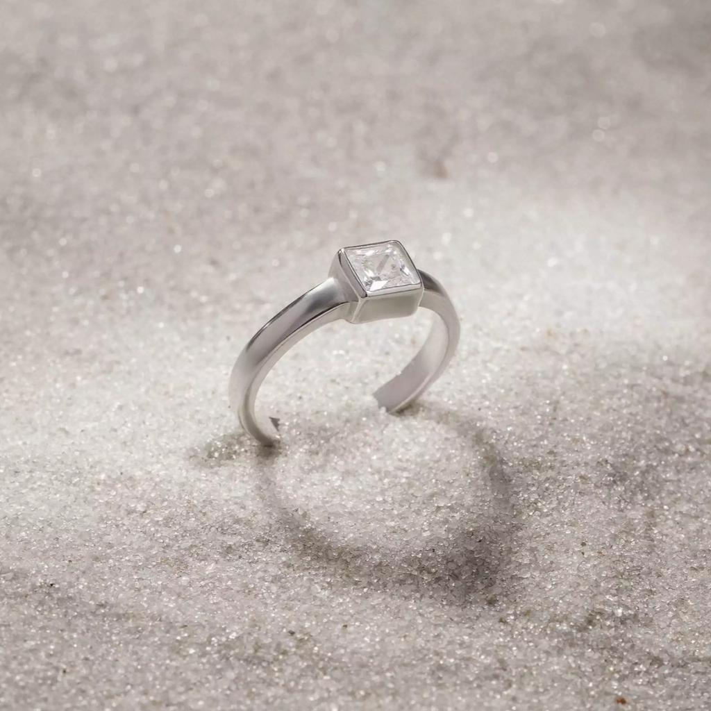 Кольцо на фалангу с квадратным белым цирконом (гладкое) (Ag 925)
