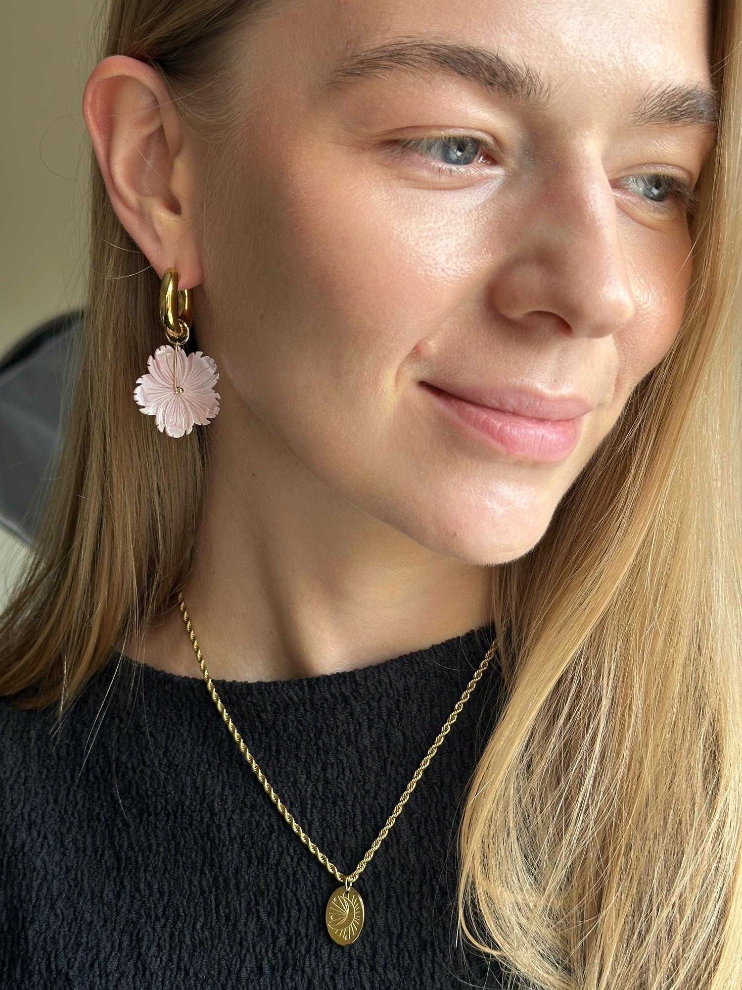 Розовый цветок из перламутра L