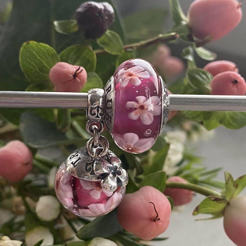 AQUARIUM SET 26 cherry blossom on hot pink