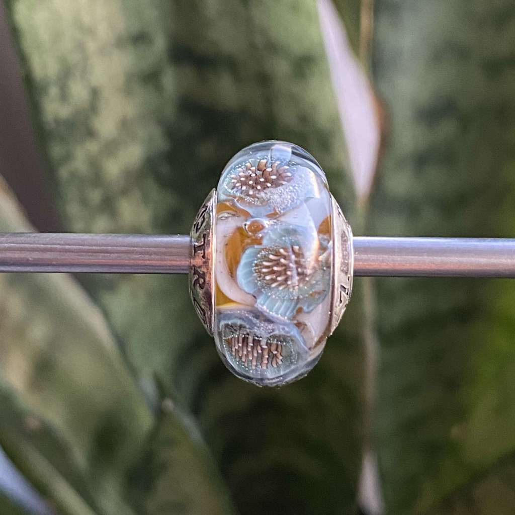 AQUARIUM  19 blue flowers on mango