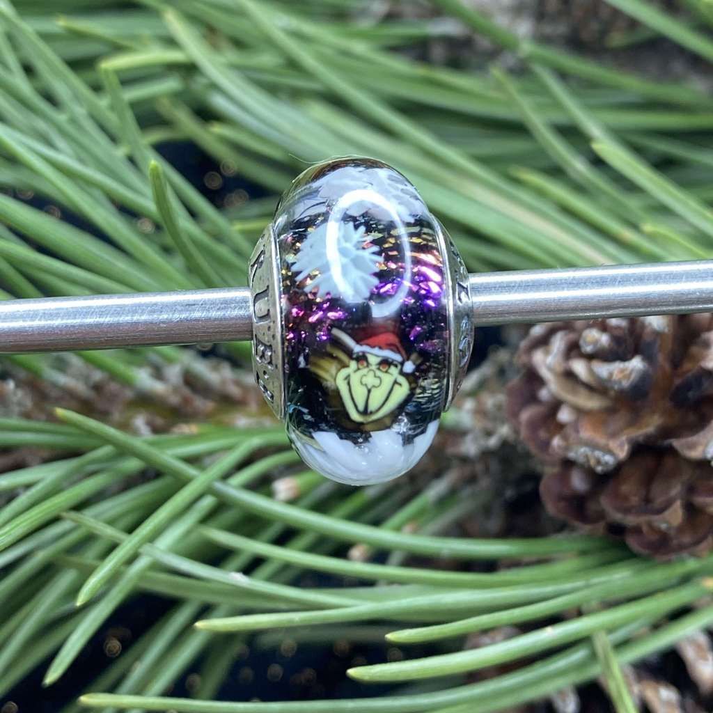 Fri AQUARIUM 20 purple dichro Grinch