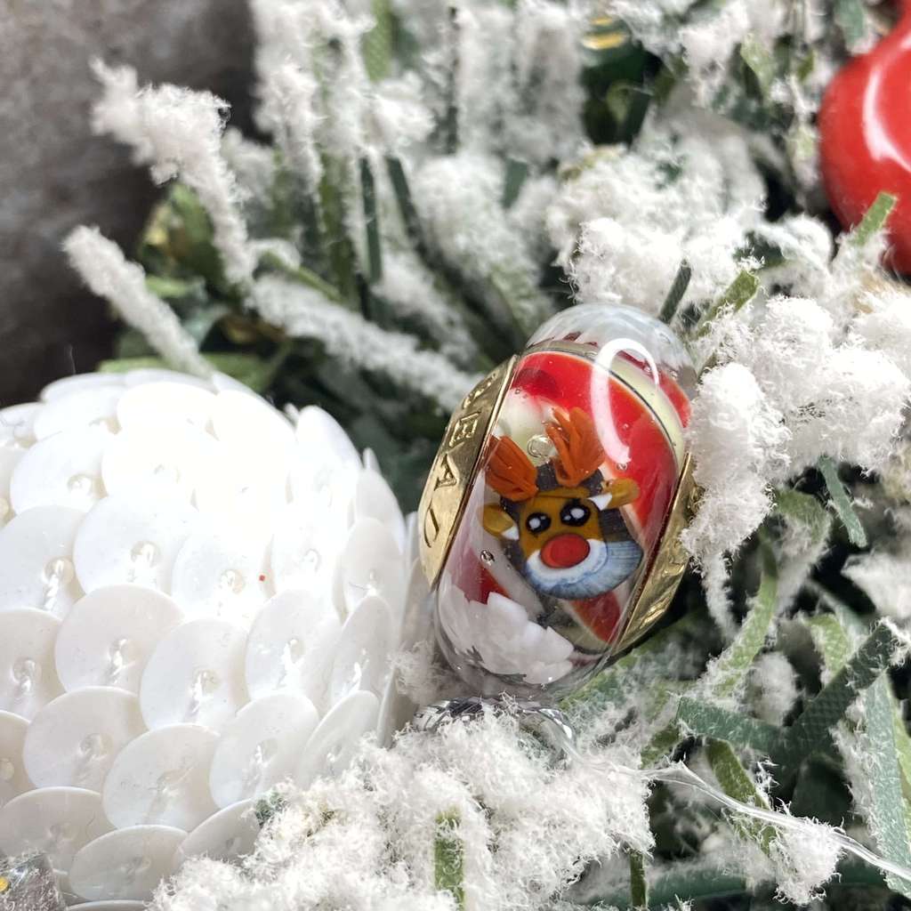 Saturday AQUARIUM  11 GOLD candy Christmas bead