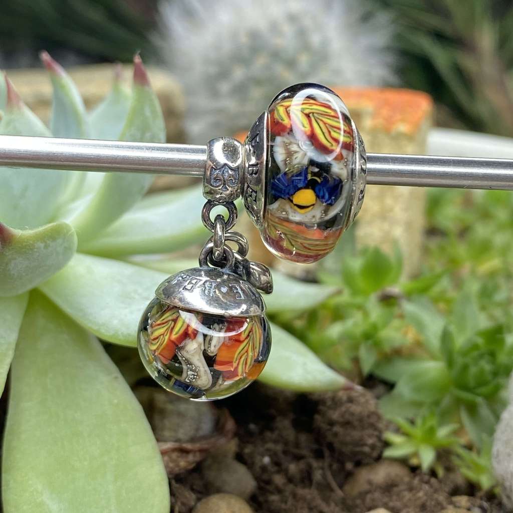 Fri AQUARIUM  8 leaves and bees set