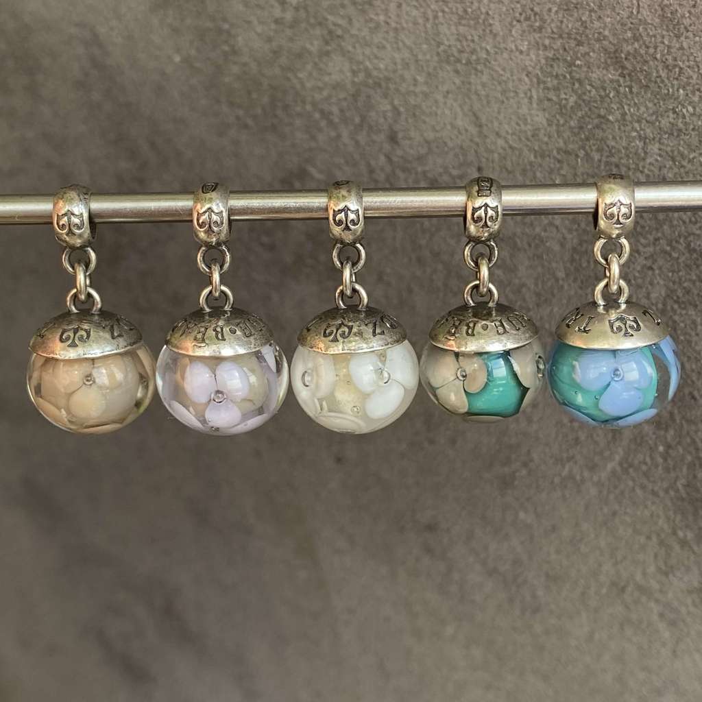 Sun DANGLE Row 1