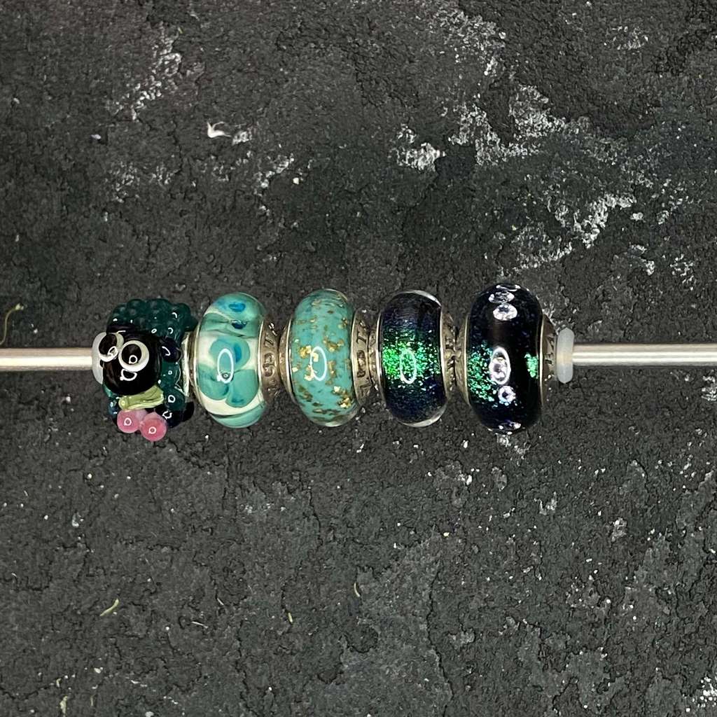 BEADS Fri Row 4