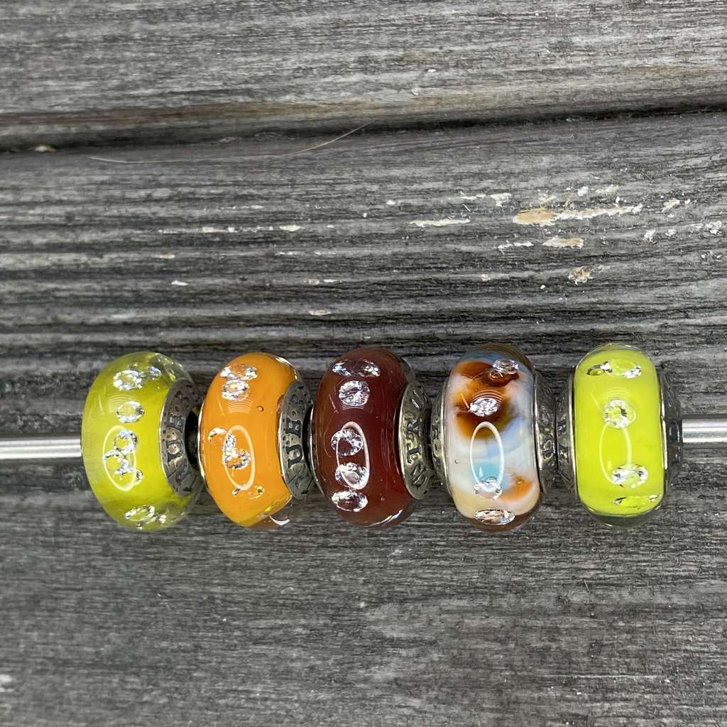 live HALLOWEEN Row 13