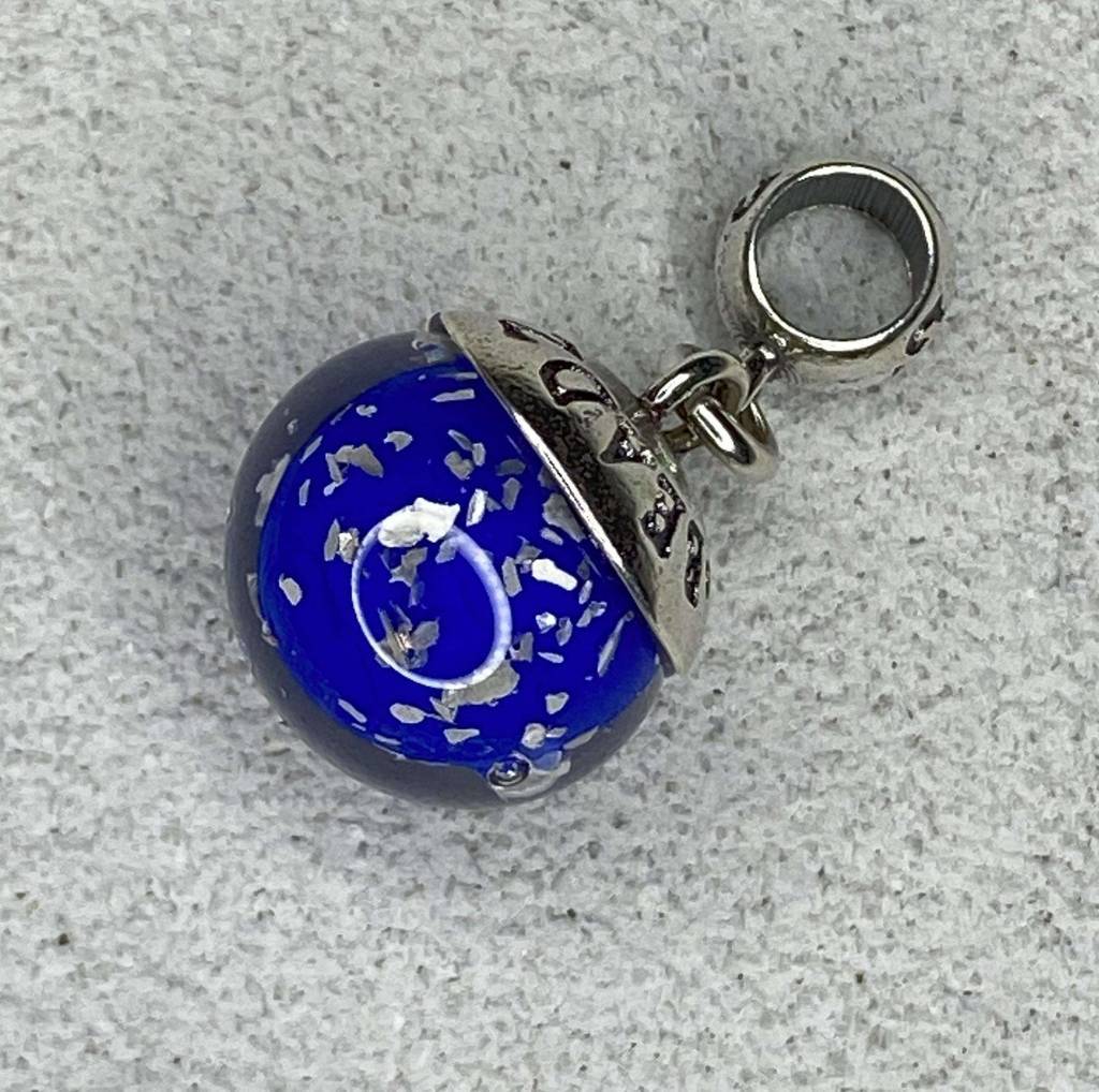 UNUSUAL DANGLES 20