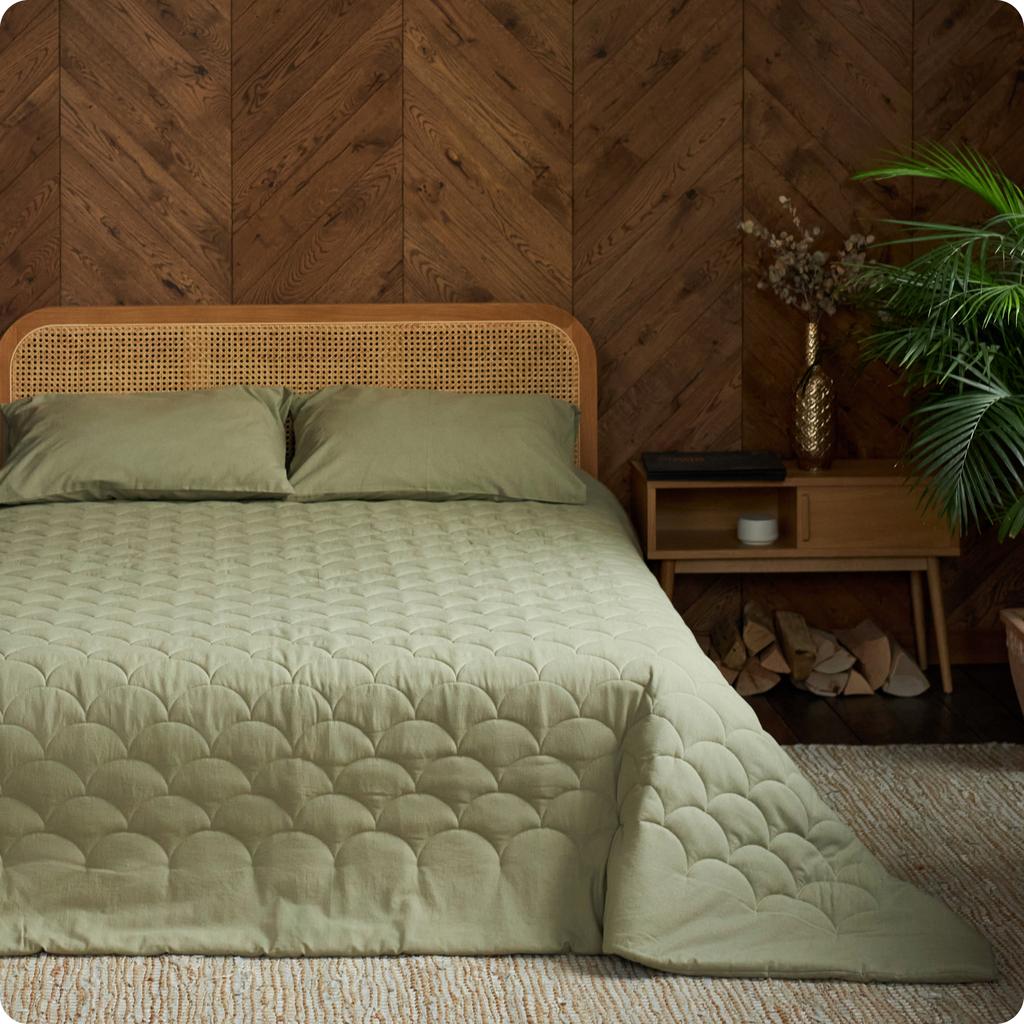 LINEN OLIVE, покрывало на кровать стеганое льняное, цвет оливковый