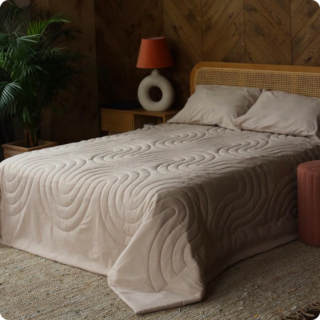 WAVE BEIGE, покрывало на кровать стеганое из вареного хлопка, цвет бежевый