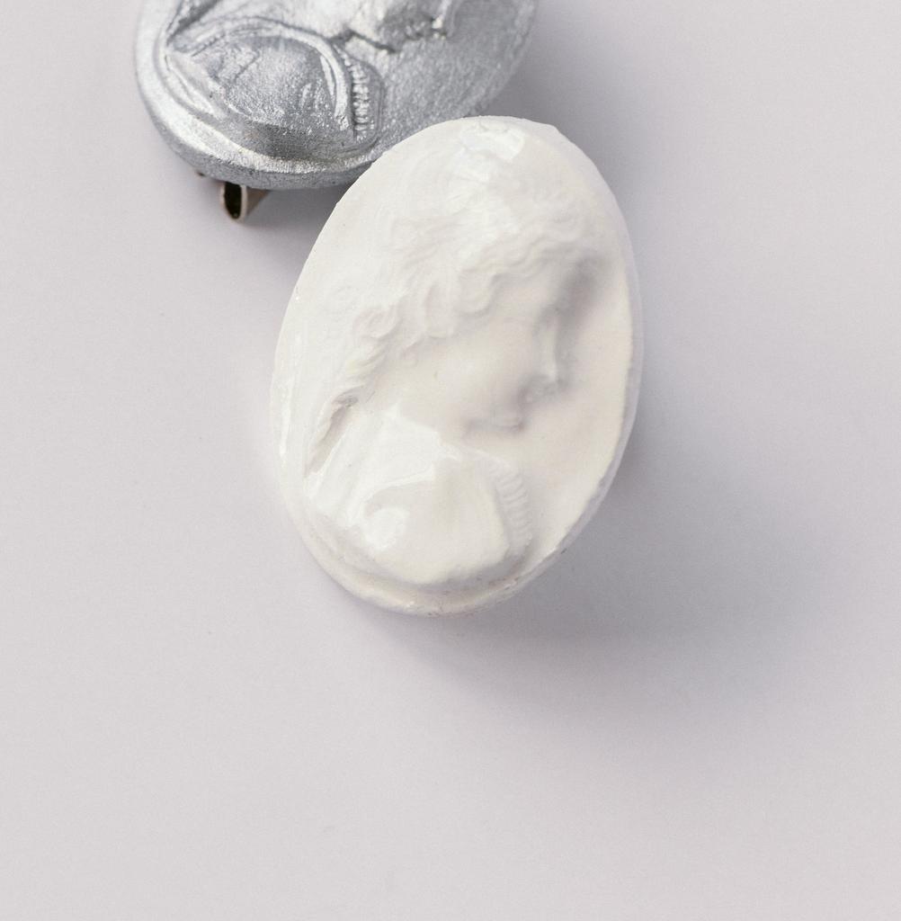 Camafeo blanco