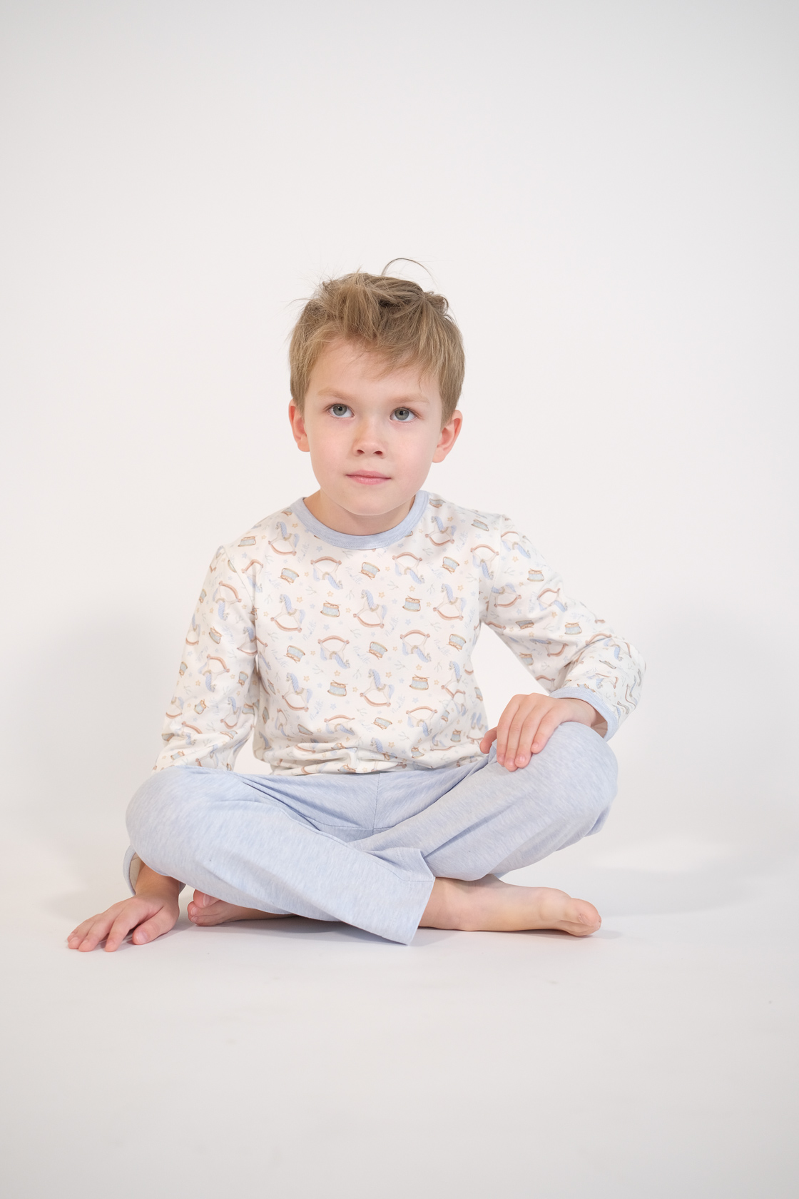 Пижама «Лошадки» (лонгслив и штаны) комбинированная, белая заливка/голубой меланж