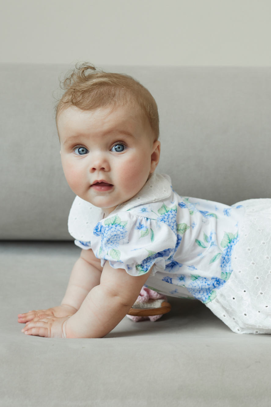 Песочник белое шитье «Голубая гортензия»