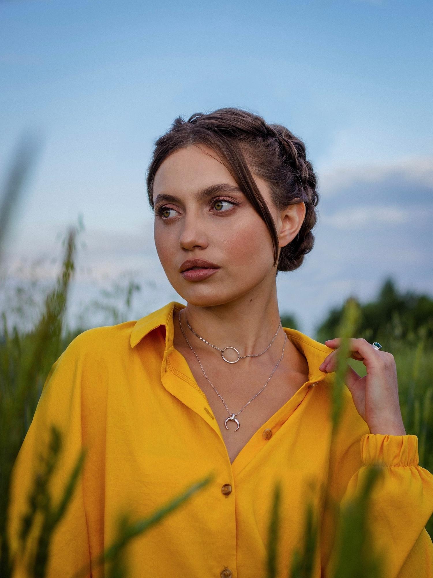 Серебряная подвеска-оберег маленькая "Лунница" с цепочкой