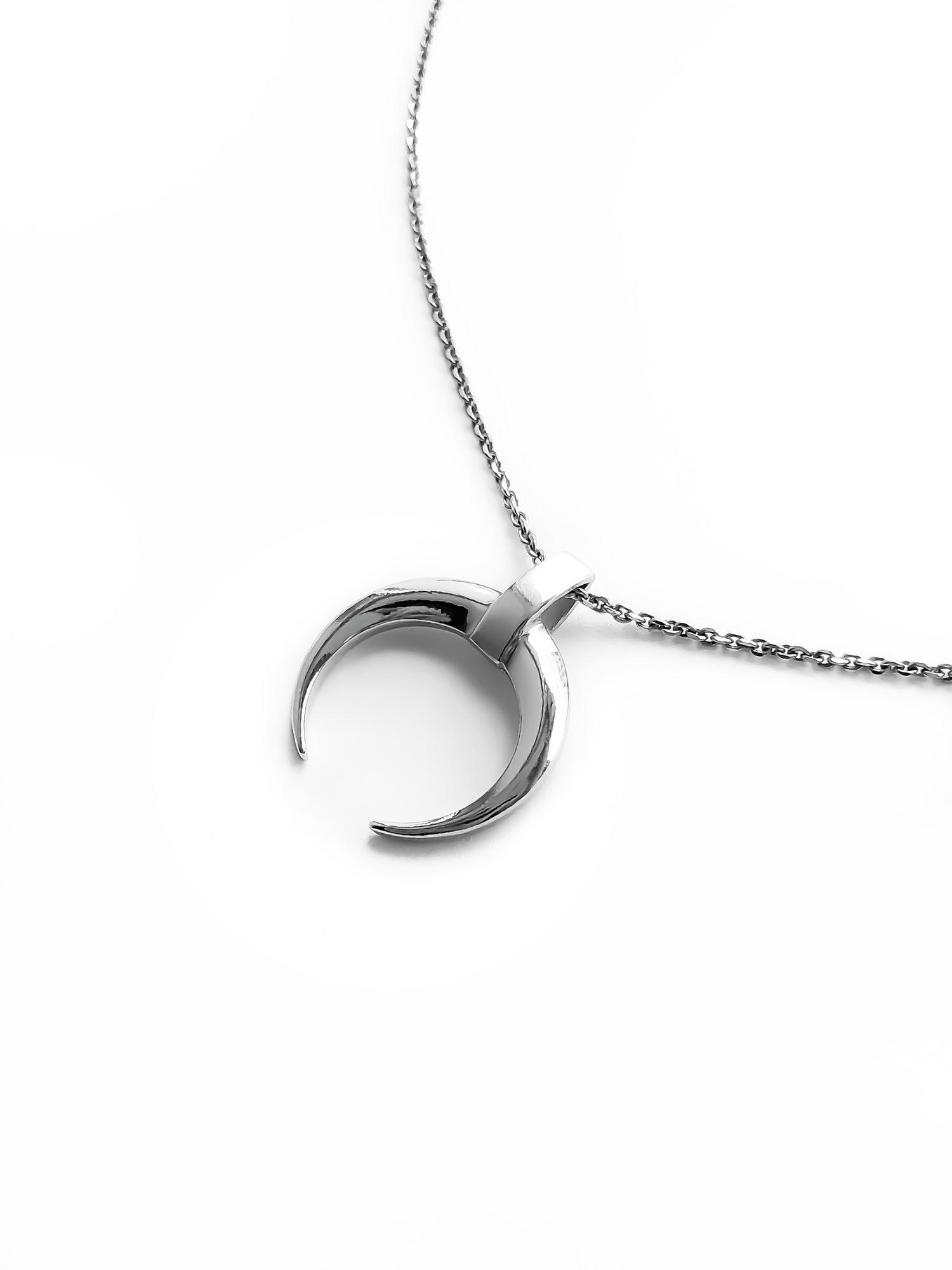 Серебряная подвеска-оберег маленькая "Лунница" с цепочкой