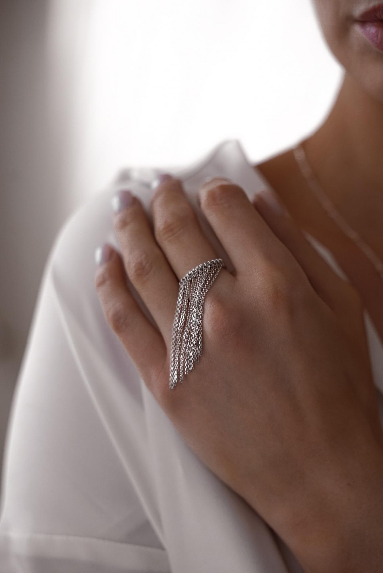 Серебряное кольцо "Rain"