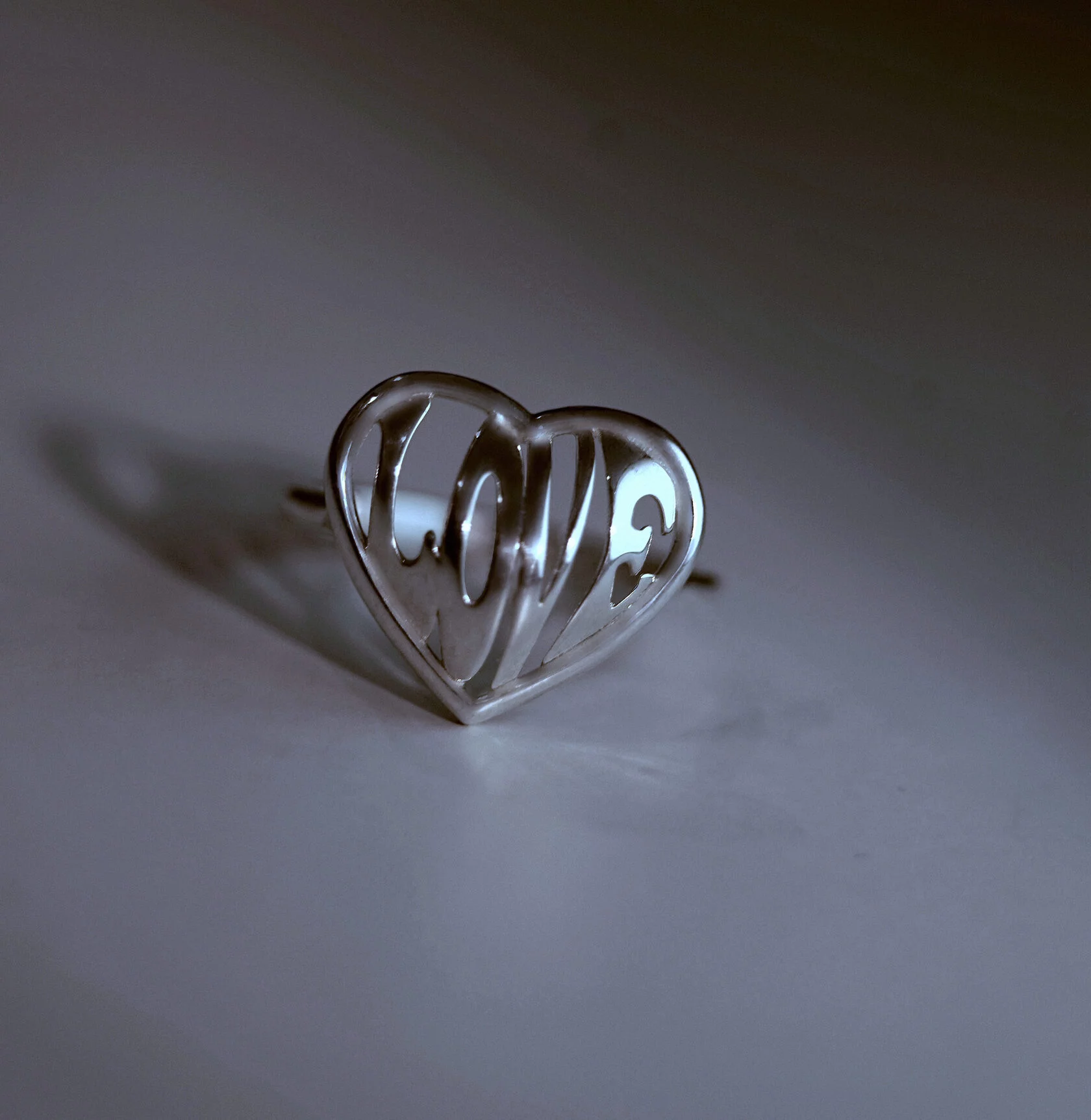 Кольцо Love