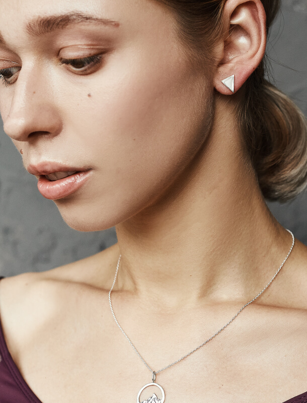 Серьги-пусеты Треугольник